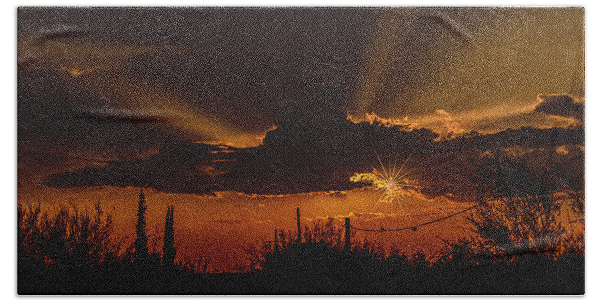 Duvet Cover Bath Towel featuring the photograph Sunset No.07 by Mark Myhaver