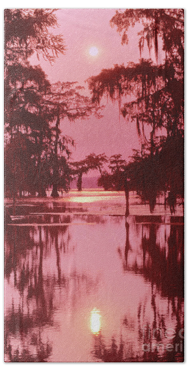 North America Bath Towel featuring the photograph Sunset on the Bayou Atchafalaya Basin Louisiana by Dave Welling