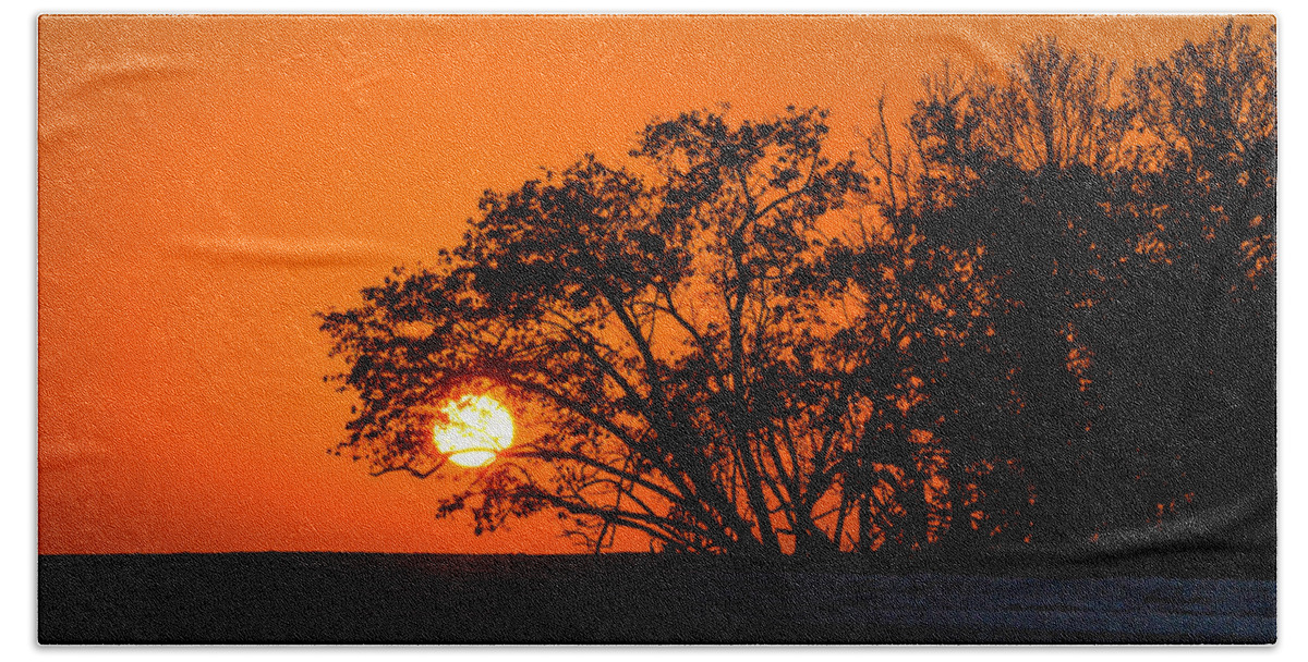 Estero Bay. Florida Bath Towel featuring the photograph Sunset Sillouette by Robert McKay Jones
