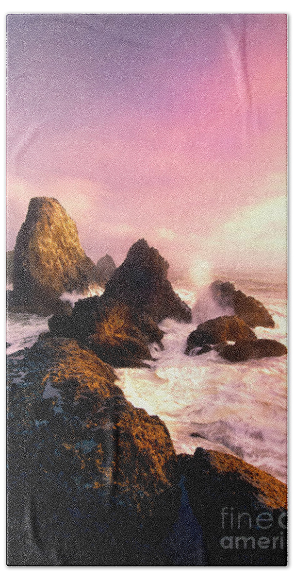 Oregon Bath Towel featuring the photograph Sunsets and Sea Stacks 9 by Timothy Hacker