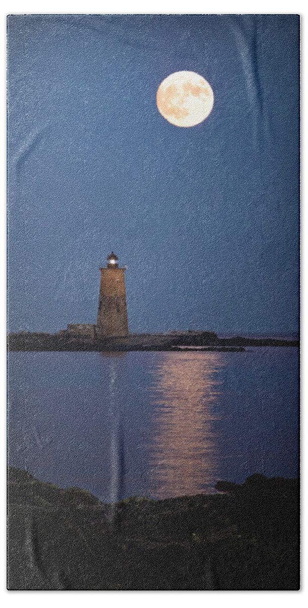 Landscape Bath Towel featuring the photograph Super Moon Over Whaleback Lighthouse by Betty Denise
