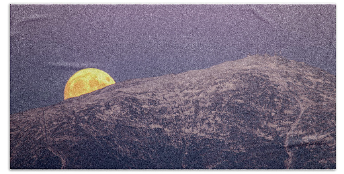 Mount Hand Towel featuring the photograph Super Moon Rising by White Mountain Images