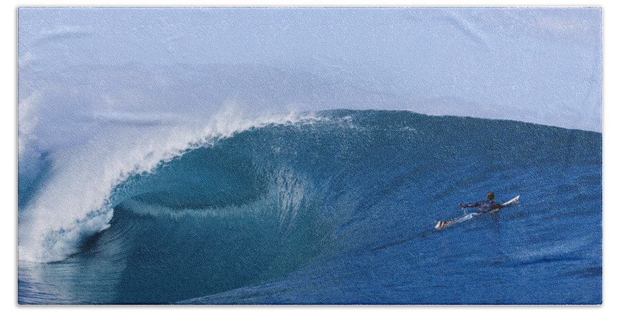 Surf Bath Towel featuring the photograph Tahiti as good as it gets by Sean Davey