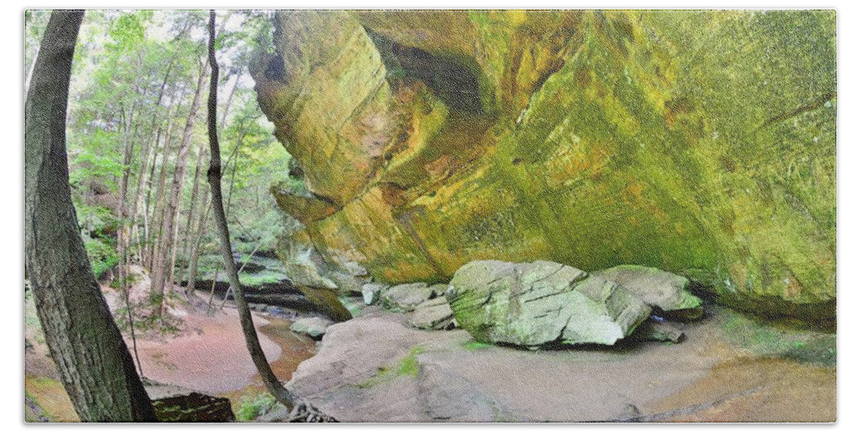 The Gorge At Old Man's Cave Trail Bath Towel featuring the photograph The Gorge At Old Man's Cave Trail by Lisa Wooten