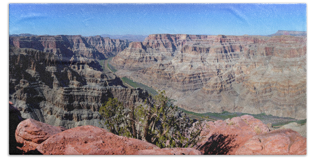 Grand Canyon Bath Towel featuring the photograph The Grand Canyon Panorama by Andy Myatt