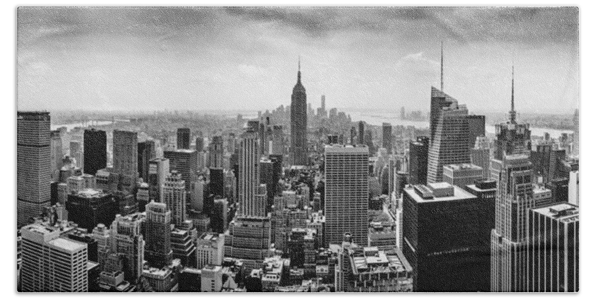 Panorama Photo Bath Sheet featuring the photograph New York City Skyline BW by Az Jackson