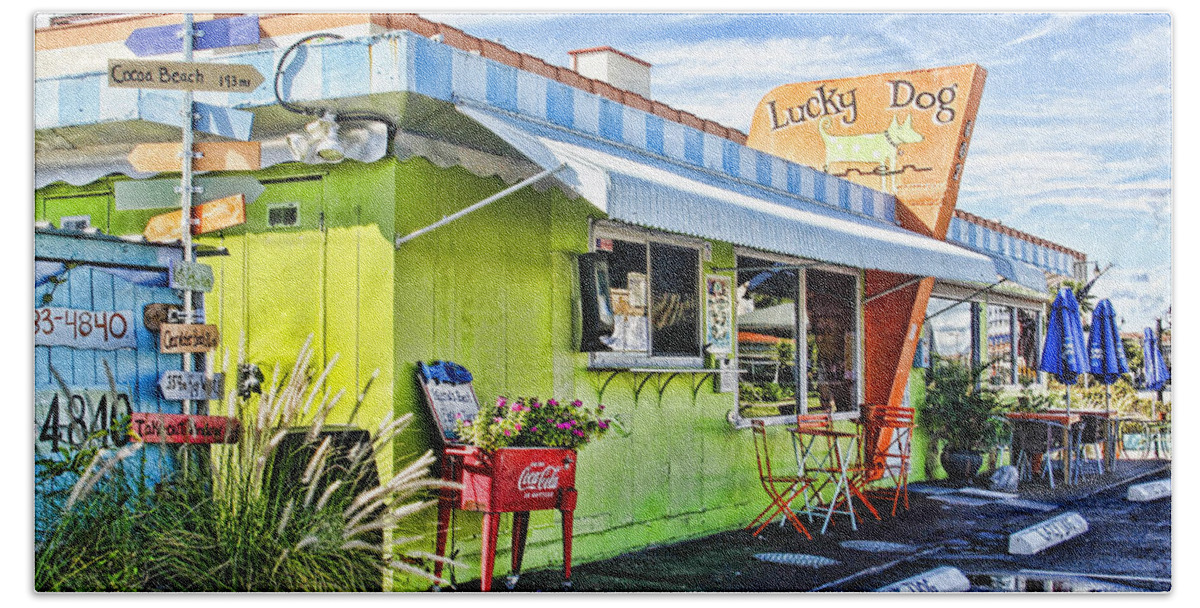 Lucky Dog Diner Bath Towel featuring the photograph The Lucky Dog Diner by HH Photography of Florida