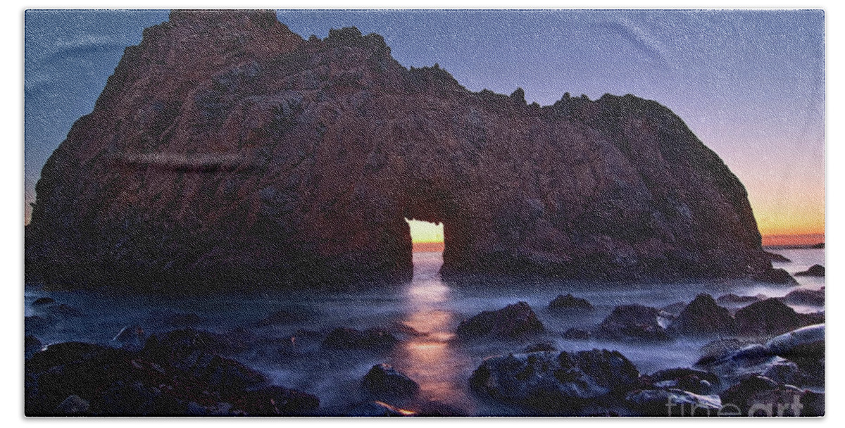 Arch Rock Hand Towel featuring the photograph The Portal - Sunset on Arch Rock in Pfeiffer Beach Big Sur in California. by Jamie Pham