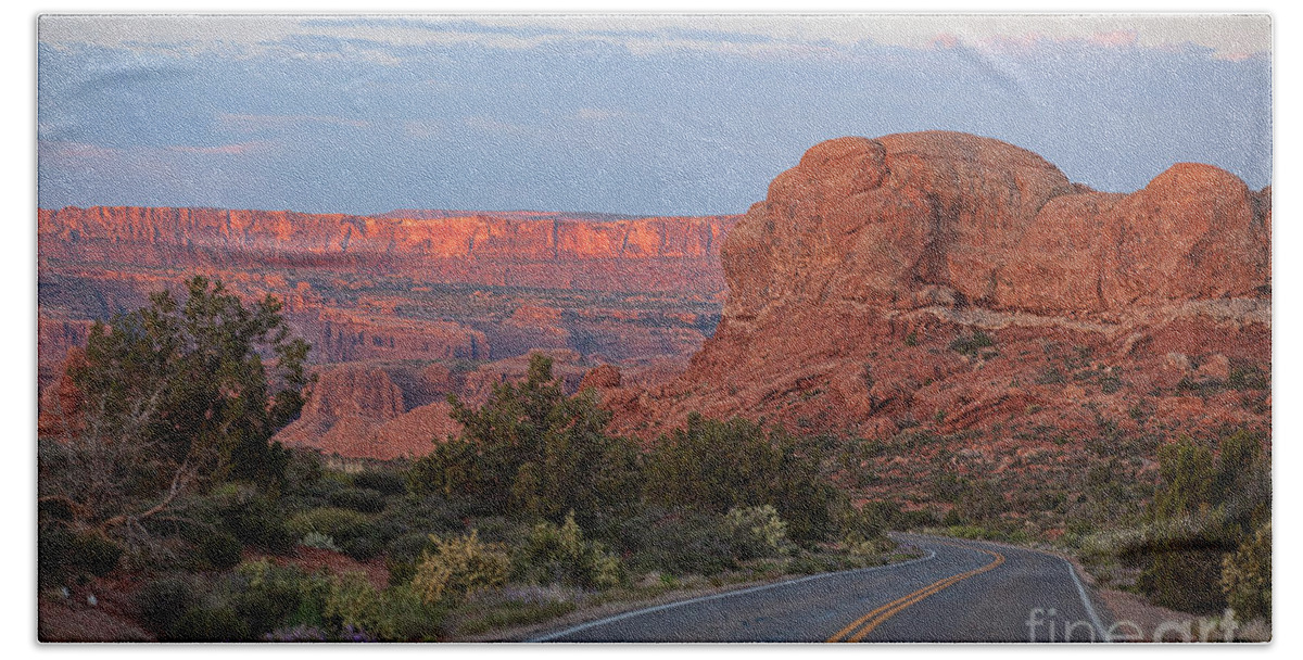 Utah Bath Towel featuring the photograph The Scenic Route by Jim Garrison