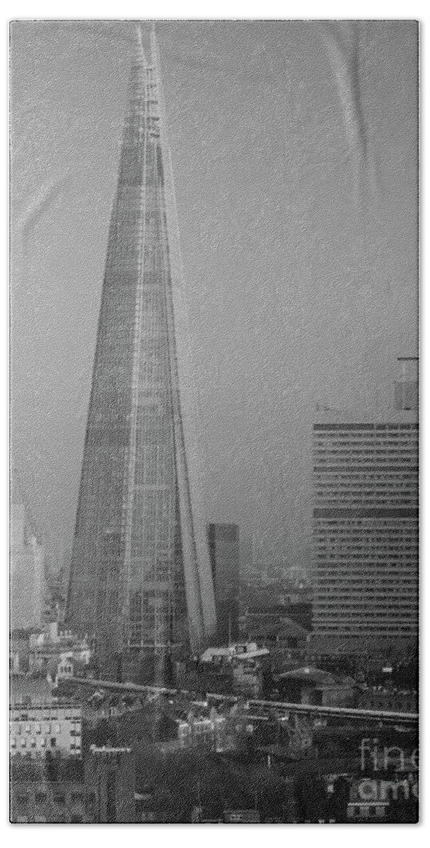 The Shard Bath Towel featuring the photograph The Shard, London by Perry Rodriguez