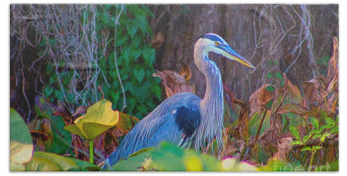 Nature Bath Towel featuring the painting Majestic Great Blue Heron by DB Hayes
