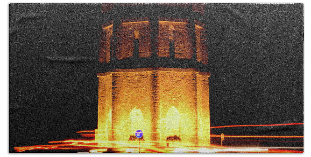 Ponsonby Memorial Tower Bath Towel featuring the photograph The water tower Piltown by Joe Cashin