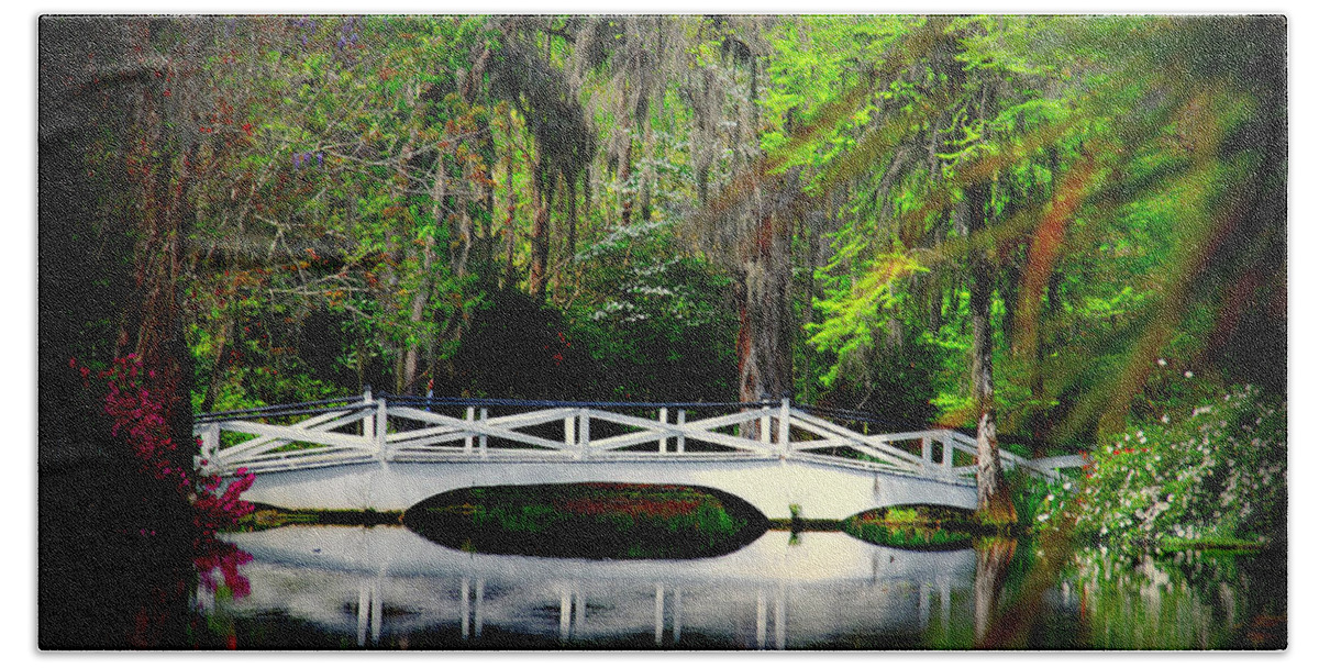 White Bridge Hand Towel featuring the photograph The white bridge in Magnolia Gardens SC by Susanne Van Hulst