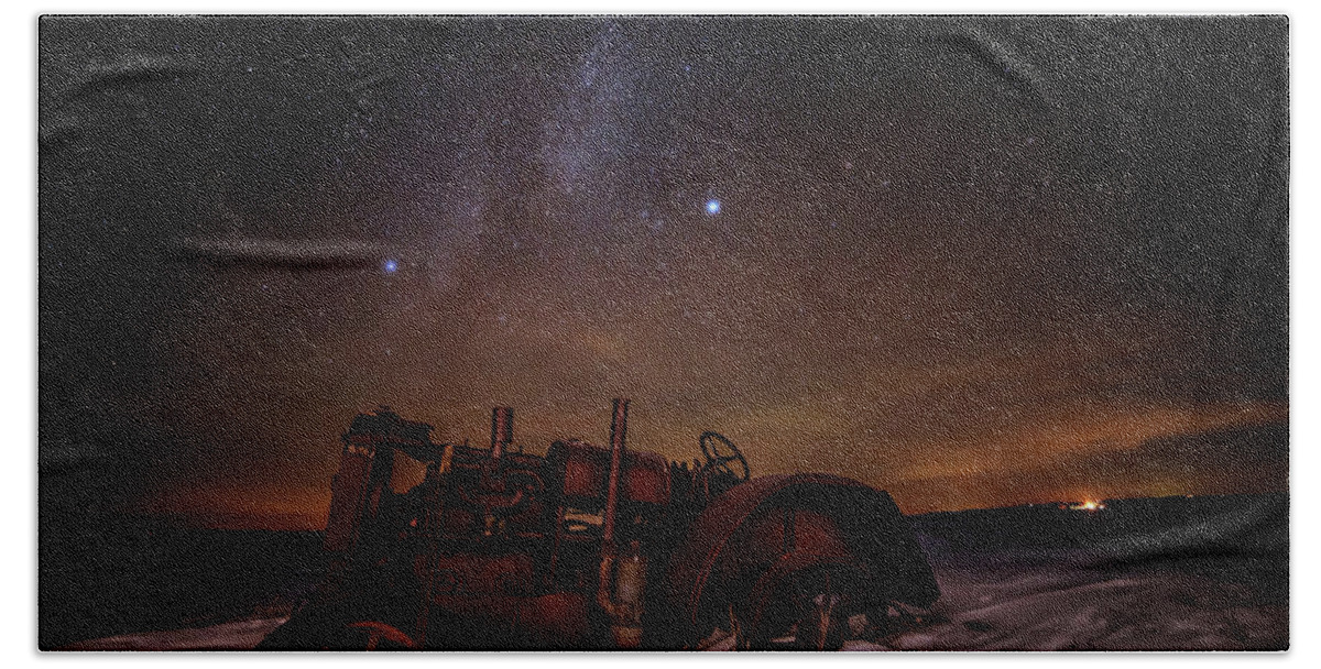 Astro Landscape Scenic Stars Milky Way Winter Antique Tractor Nd Night Night Sky Bath Towel featuring the photograph The Witness by Peter Herman