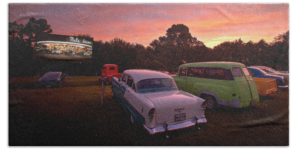 Drive-in Bath Towel featuring the photograph Those Summer Nights by Eilish Palmer