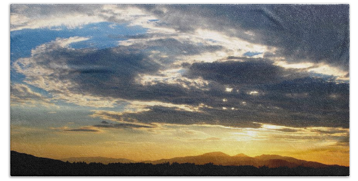 Sky Bath Towel featuring the photograph Three Peak Sunset Swirl Skyscape by Matt Quest