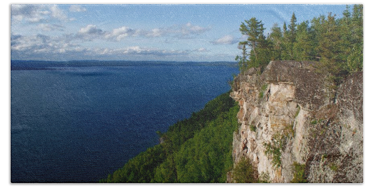 Thunder Bay Lookout Bath Towel featuring the photograph Thunder Bay Lookout by Jo Smoley