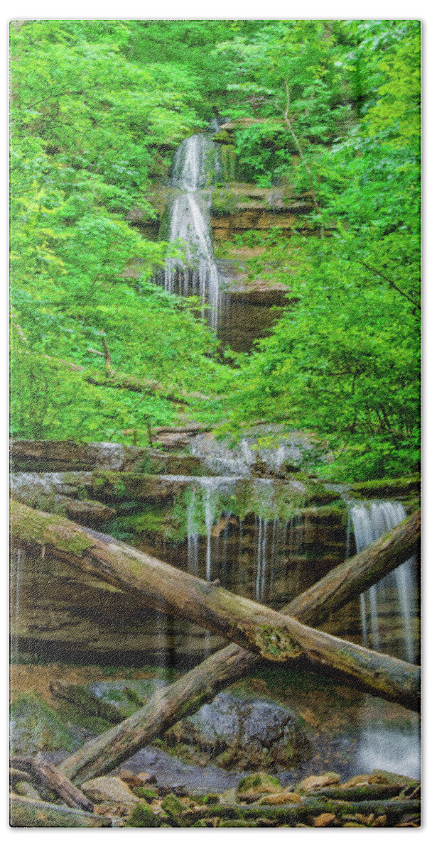 Tioga Falls Bath Towel featuring the photograph Tioga Falls near Louisville KY by Ina Kratzsch