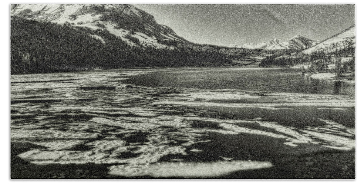 California Bath Towel featuring the photograph Tioga Pass Lake Ellery Early Summer by Roger Passman