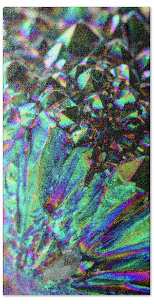 Jennifer Rondinelli Reilly Bath Towel featuring the photograph Titanium Rainbow Quartz Cluster Close Up #3 by Jennifer Rondinelli Reilly - Fine Art Photography