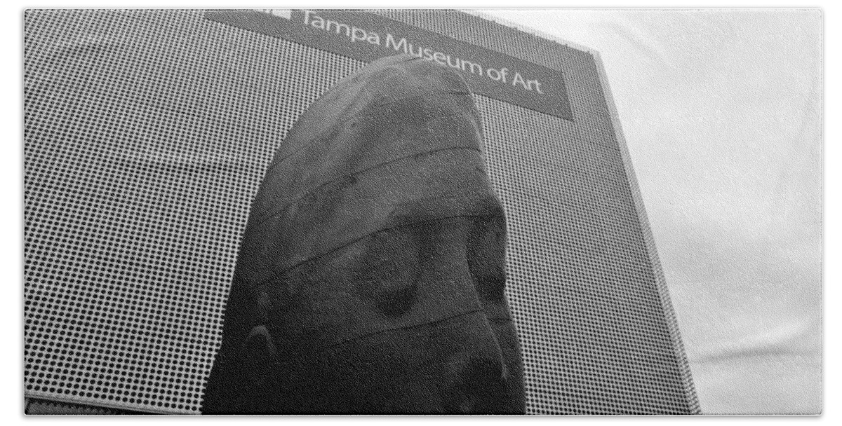 Tampa Museum Of Art Hand Towel featuring the photograph Tampa Museum of Art work B by David Lee Thompson