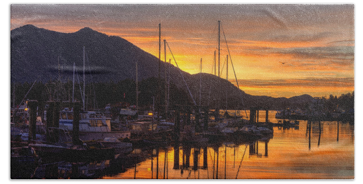 Boats Bath Towel featuring the photograph Tofino Docks Sunrise - A Tribute by Mark Kiver