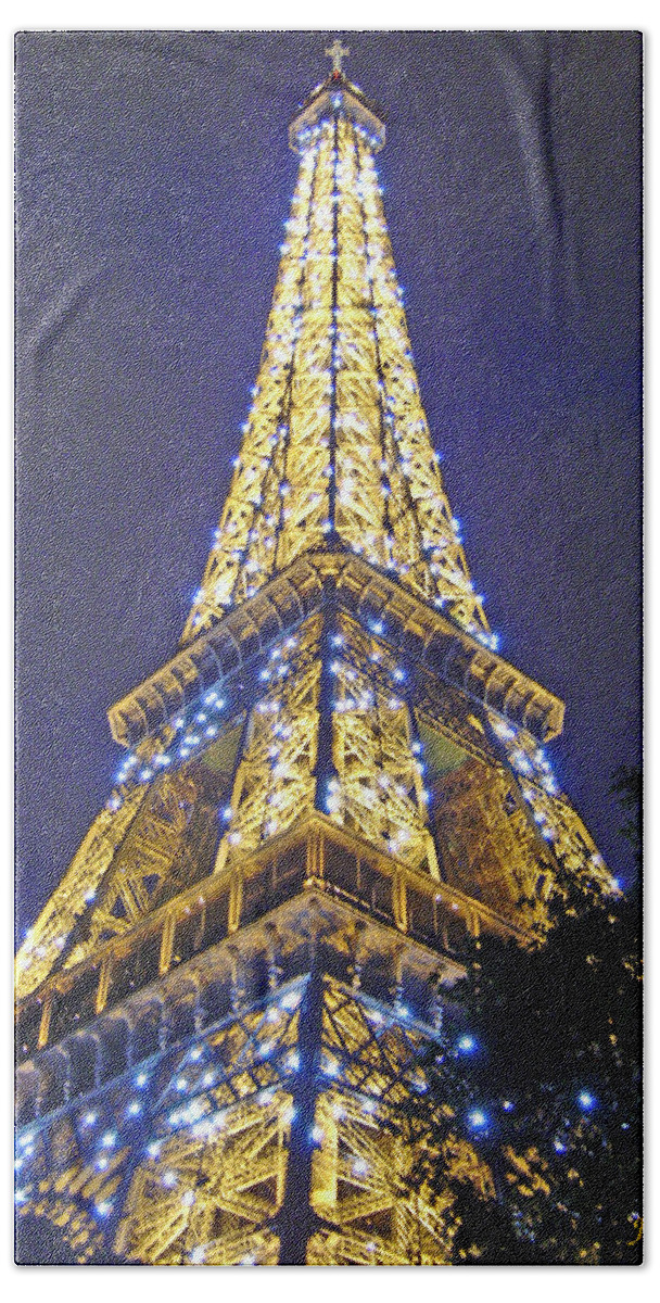 Eiffel Tower Paris France Bath Towel featuring the photograph Tour Eiffel 2007 by Jo Smoley