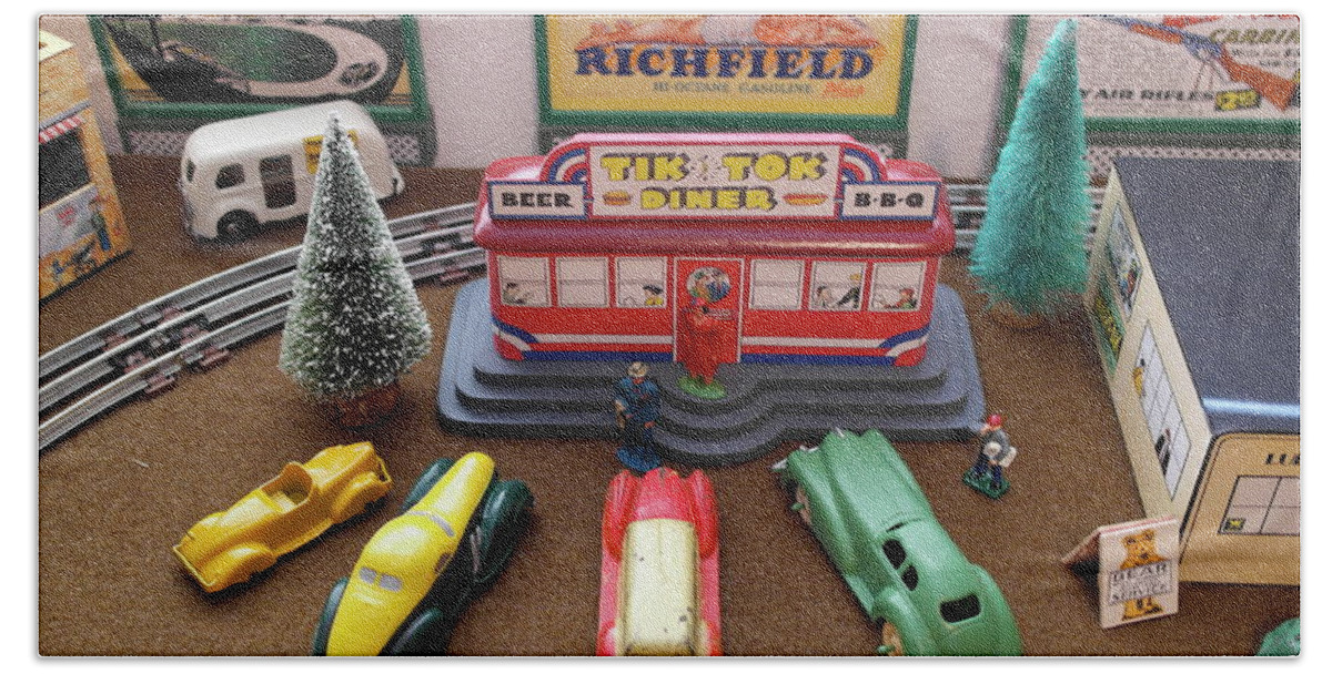 Toys Hand Towel featuring the photograph Toytown - Tik Tok Diner by Michele Myers