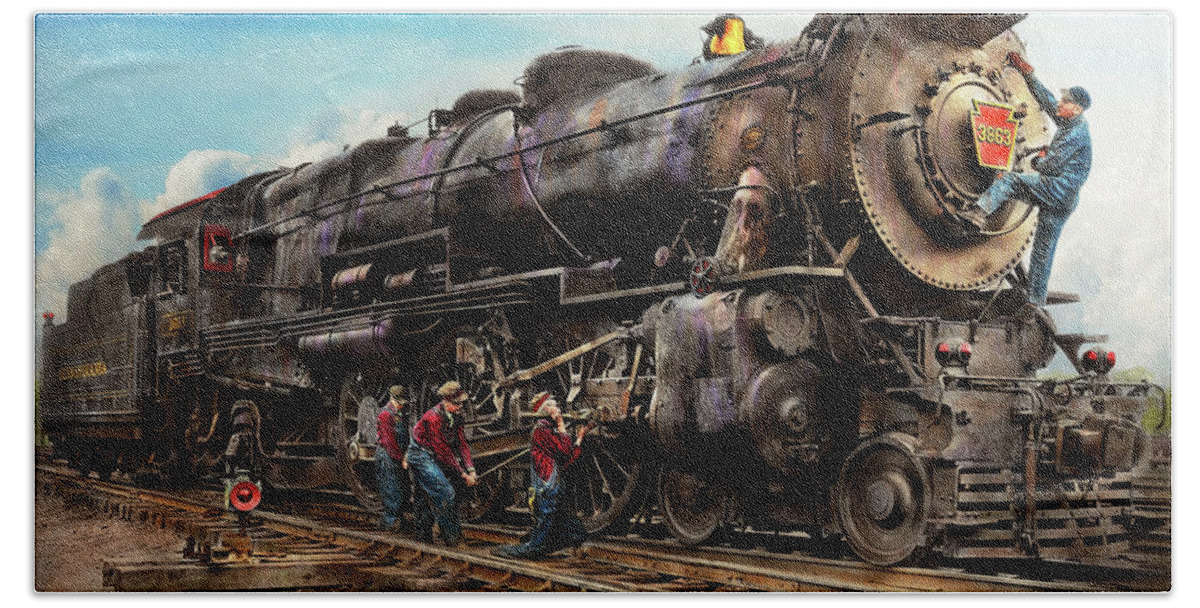 Color Bath Towel featuring the photograph Train - Working on the railroad 1930 by Mike Savad