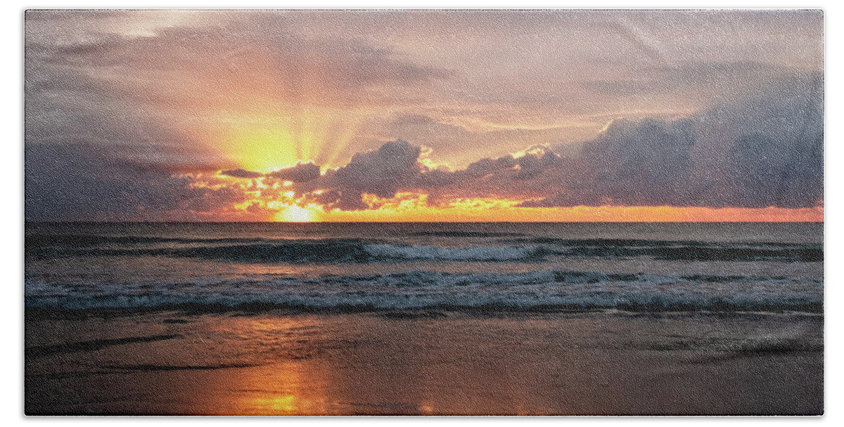 Beach Bath Towel featuring the photograph Tranquil Beach Sunrise by Catherine Reading