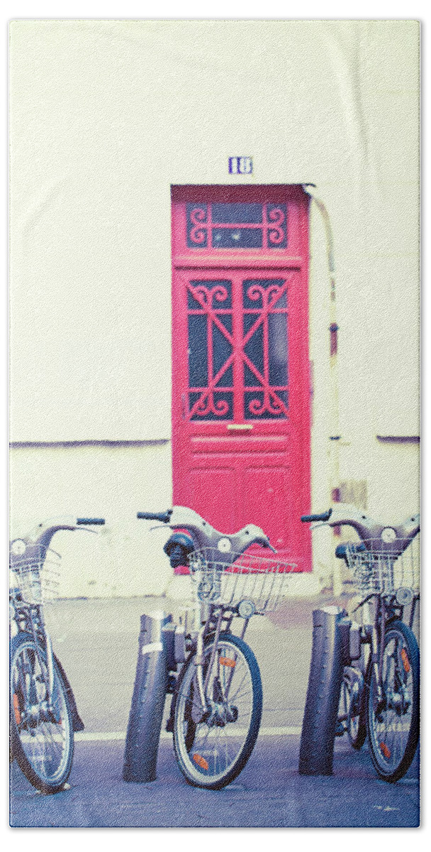 Paris Photography Hand Towel featuring the photograph Trois - Three Bicycles in Paris by Melanie Alexandra Price