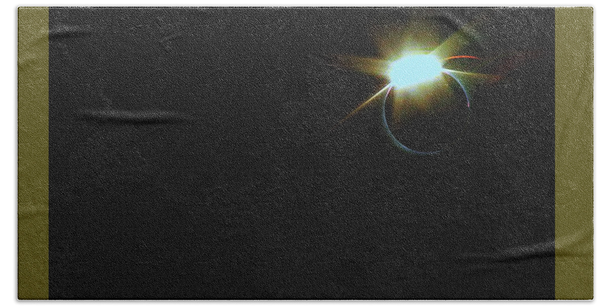 Sun Bath Towel featuring the photograph Total Solar Eclipse August 21 2017 by Steve Warnstaff