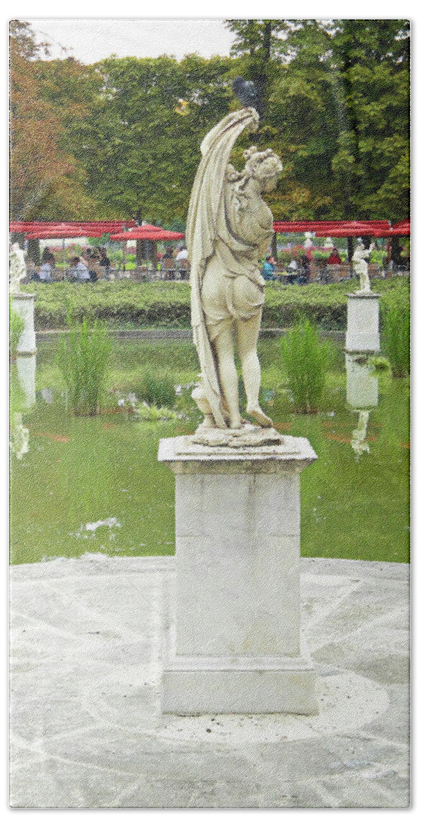Tuileries Garden Hand Towel featuring the photograph Tuileries Trollop by Robert Meyers-Lussier
