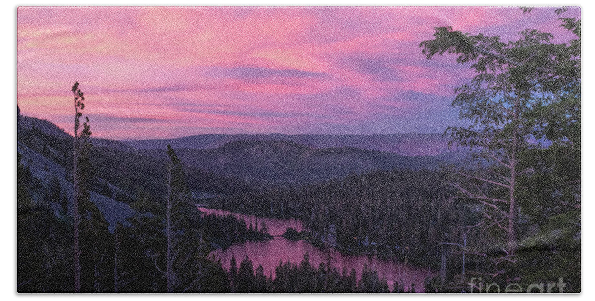 Trees Hand Towel featuring the photograph Twilight Mammoth Lakes by Brandon Bonafede