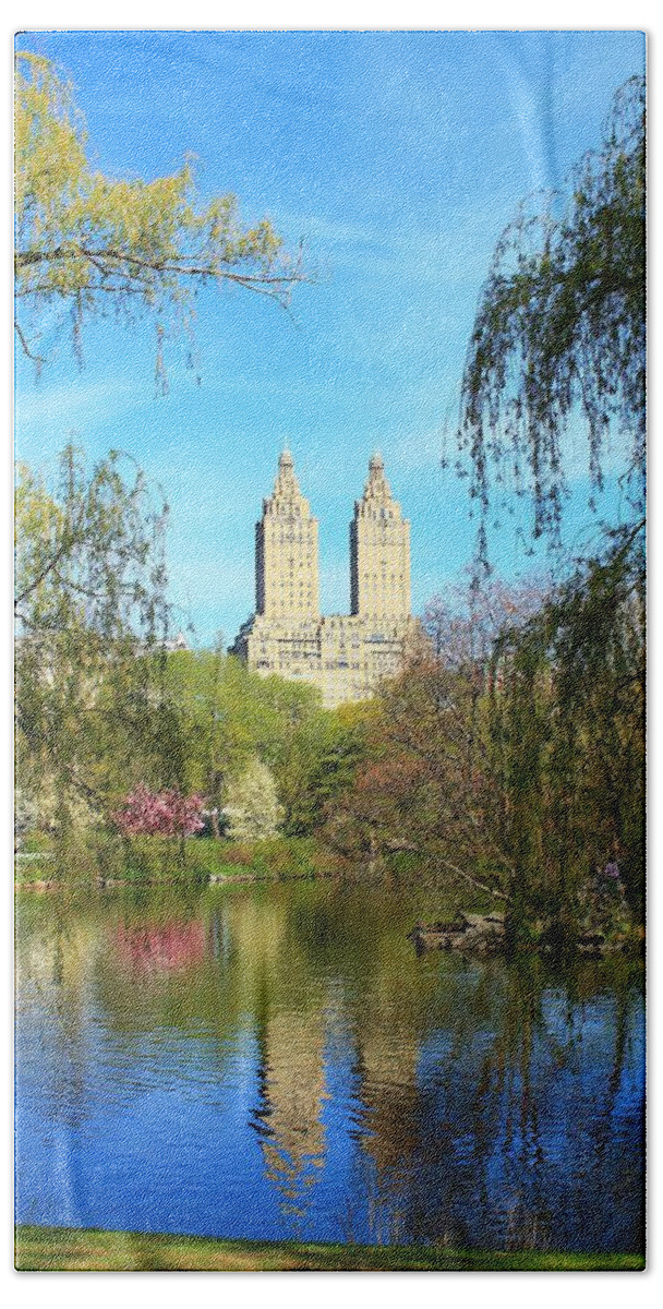 Central Park Bath Towel featuring the photograph Twin Reflections by Catie Canetti