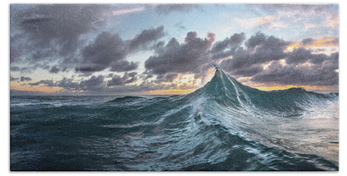 Rogue Wave Bath Towel featuring the photograph Twisted Peak by Sean Davey