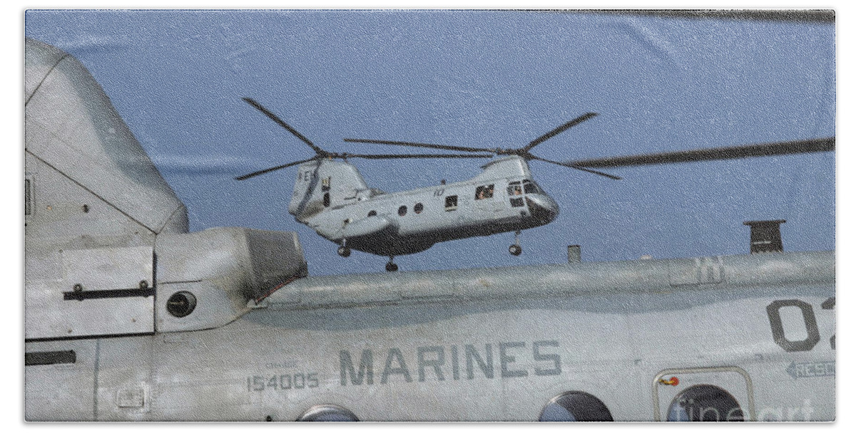 Adults Only Bath Towel featuring the photograph U.s. Marine Corps Ch-46 Sea Knight by Stocktrek Images