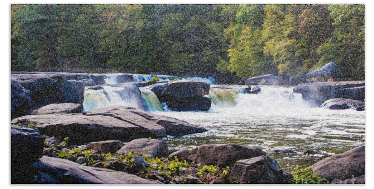 Valley Falls Bath Towel featuring the photograph Valley Falls State Park #1 by Kevin Gladwell