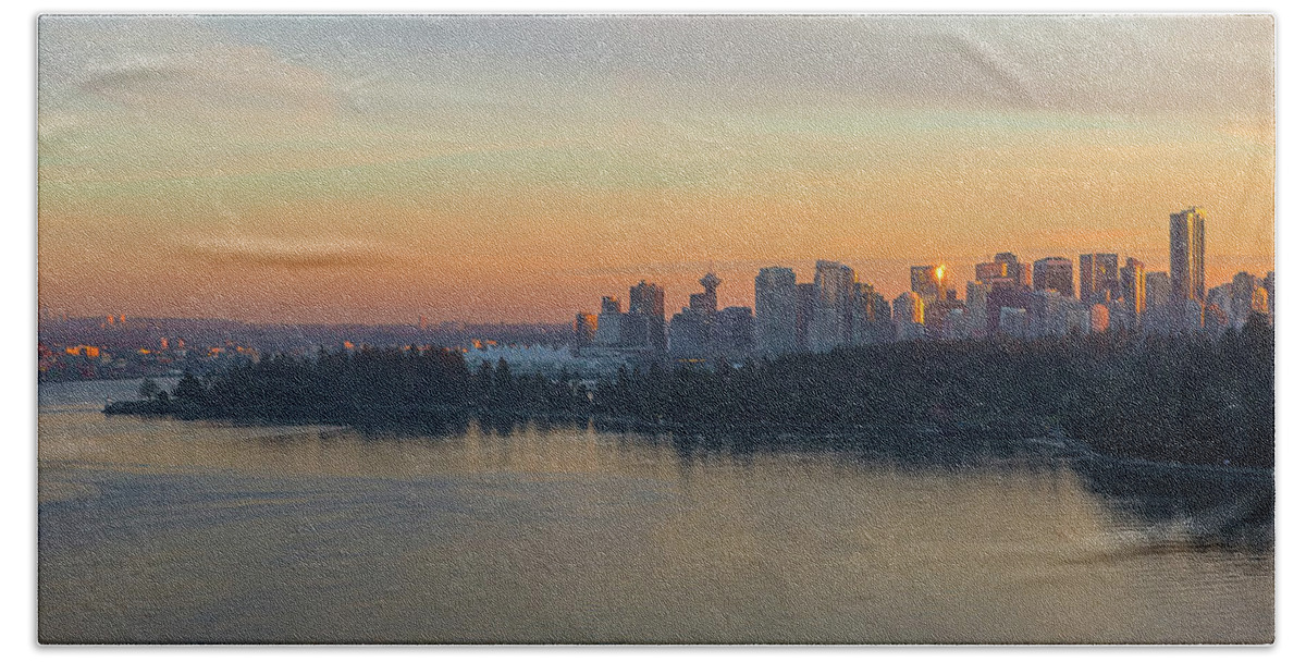 Vancouver Bath Towel featuring the photograph Vancouver BC Skyline and Stanley Park at Sunset by David Gn