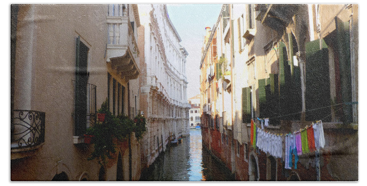 Venice Bath Towel featuring the photograph Venice Canal by KATIE Vigil