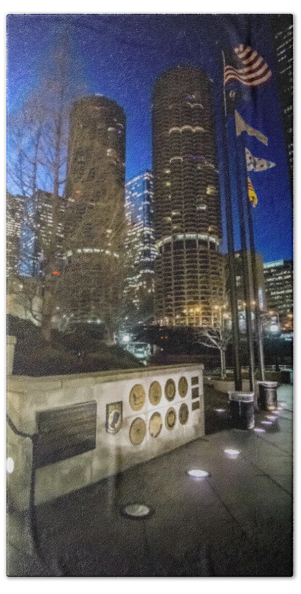 Chicago Hand Towel featuring the photograph Veteran's Memorial on the Chicago riverwalk at dusk by Sven Brogren