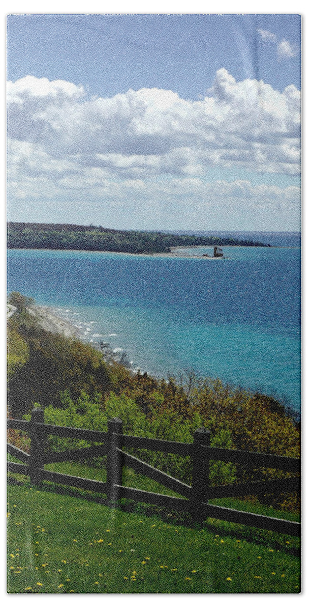 Usa Bath Towel featuring the photograph View from Mackinac Island of round Island Lighthouse 3 by LeeAnn McLaneGoetz McLaneGoetzStudioLLCcom