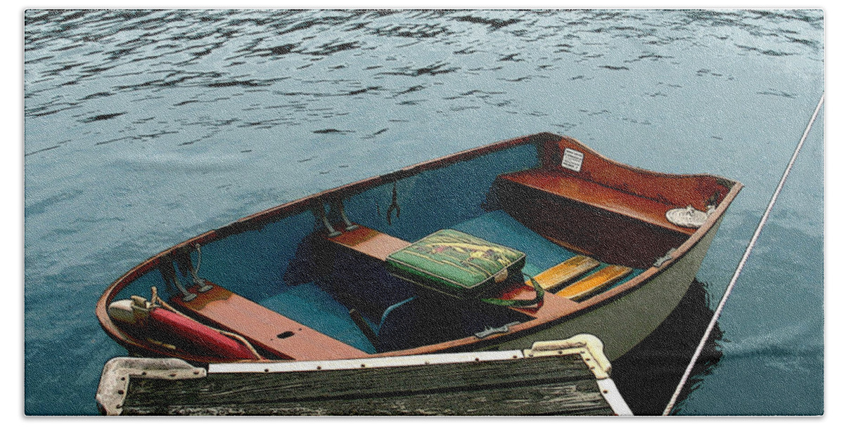 Vintage Bath Towel featuring the photograph Vintage Rowboat by Susan Vineyard