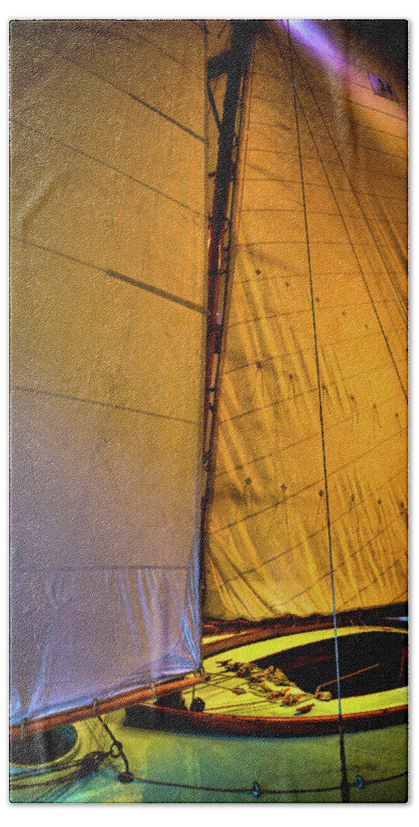 Vintage Sailboat Bath Towel featuring the photograph Vintage Sailboat by David Patterson