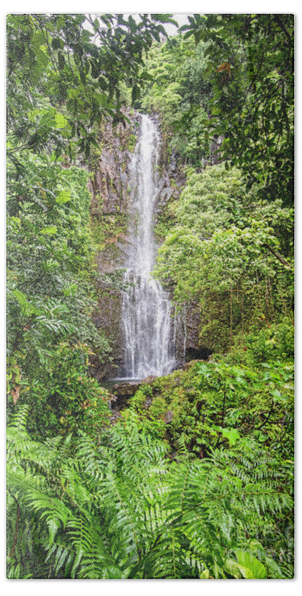 Maui Hand Towel featuring the photograph Wailua Falls2 by Baywest Imaging