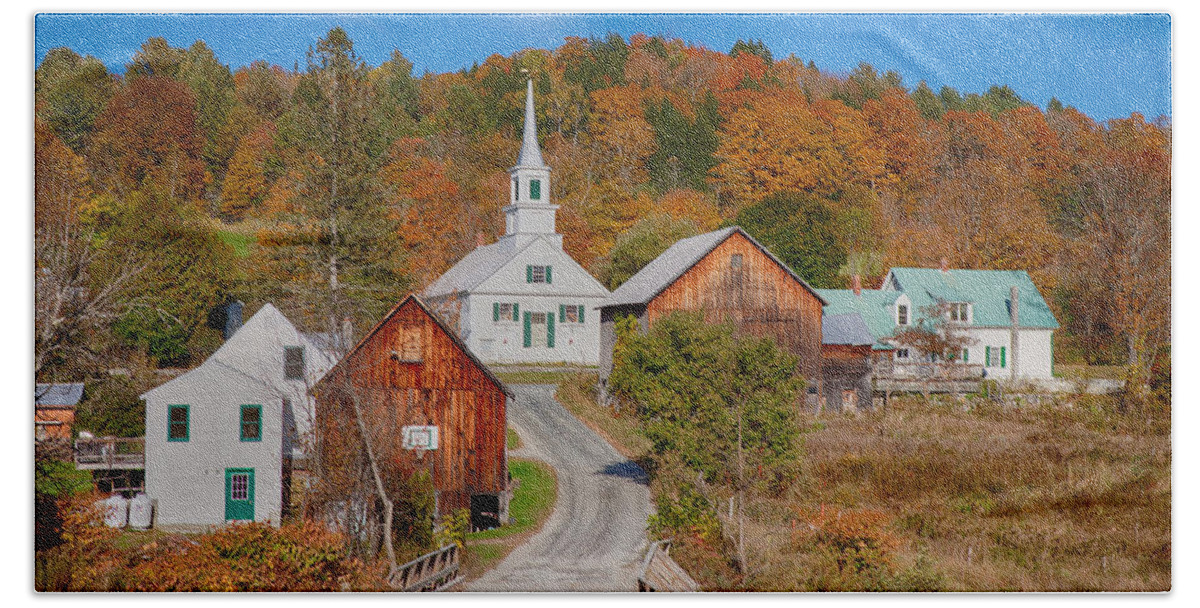 Waits River Vermont Hand Towel featuring the photograph Waits River church in autumn by Jeff Folger