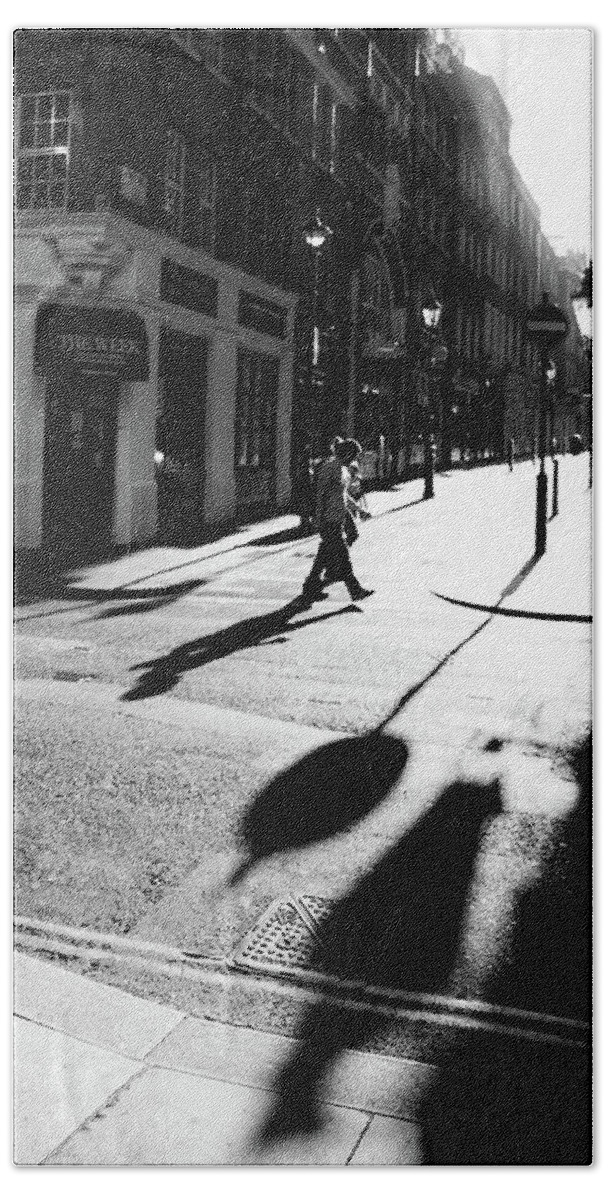 London Bath Sheet featuring the photograph Walking in London by Lora Lee Chapman