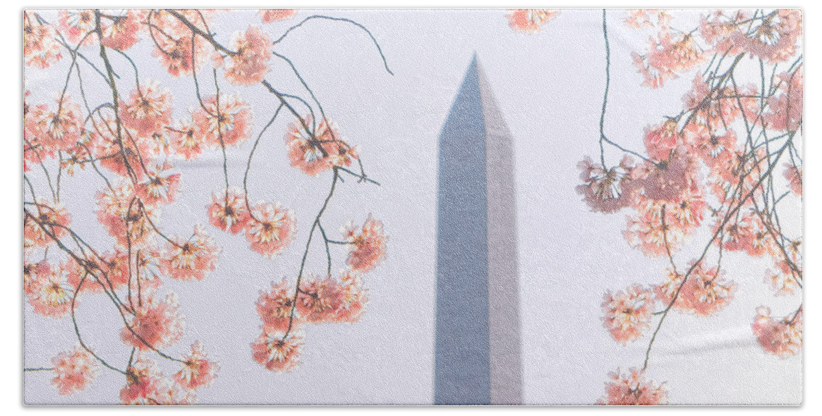 Flowering Bath Towel featuring the photograph Washington Monument Spring Celebration by Olivier Le Queinec