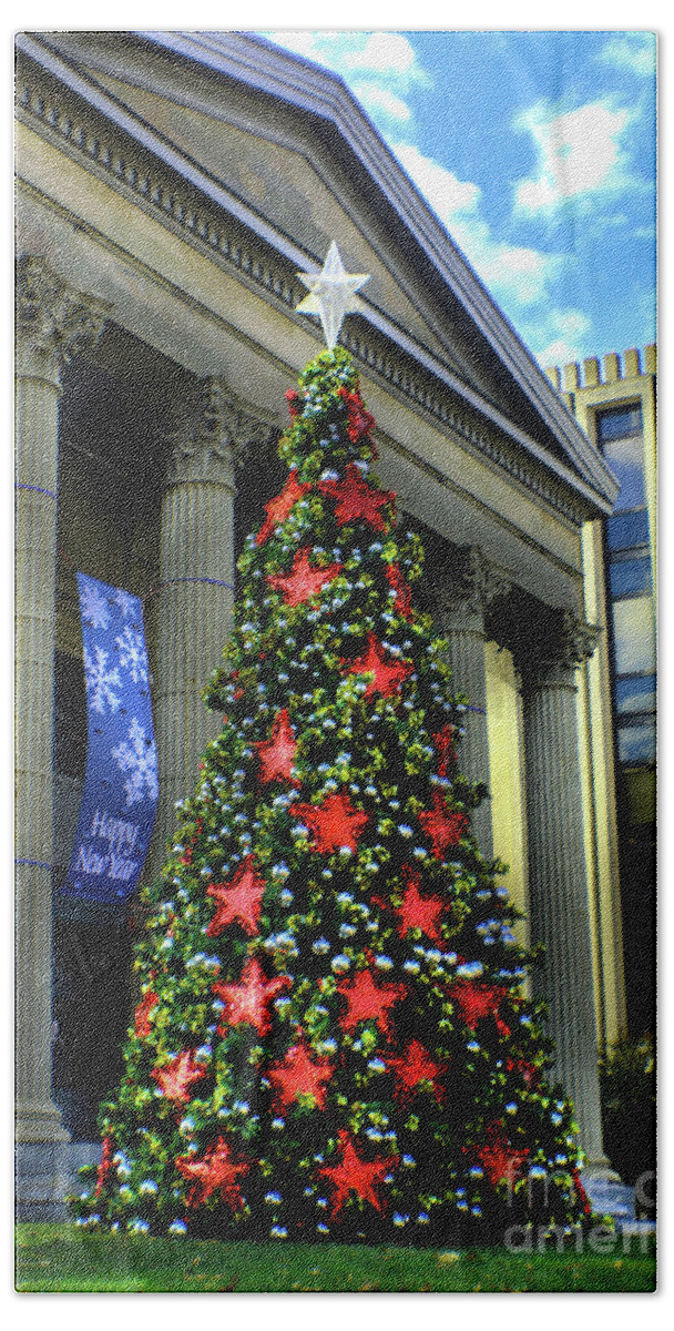 December Bath Towel featuring the photograph West Chester Christmas Tree by Sandy Moulder