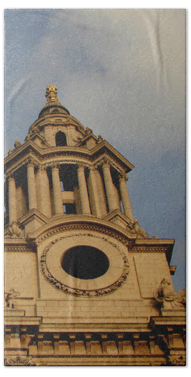St. Pauls Hand Towel featuring the photograph West front of St. Paul's Cathedral, London by Misentropy